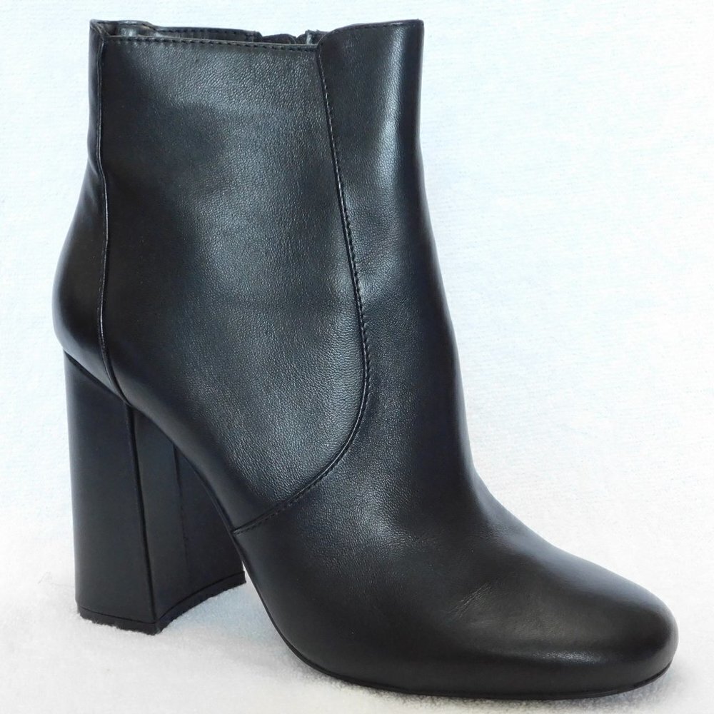 W412 Steve Madden Trix Square-Toe Booties 10M